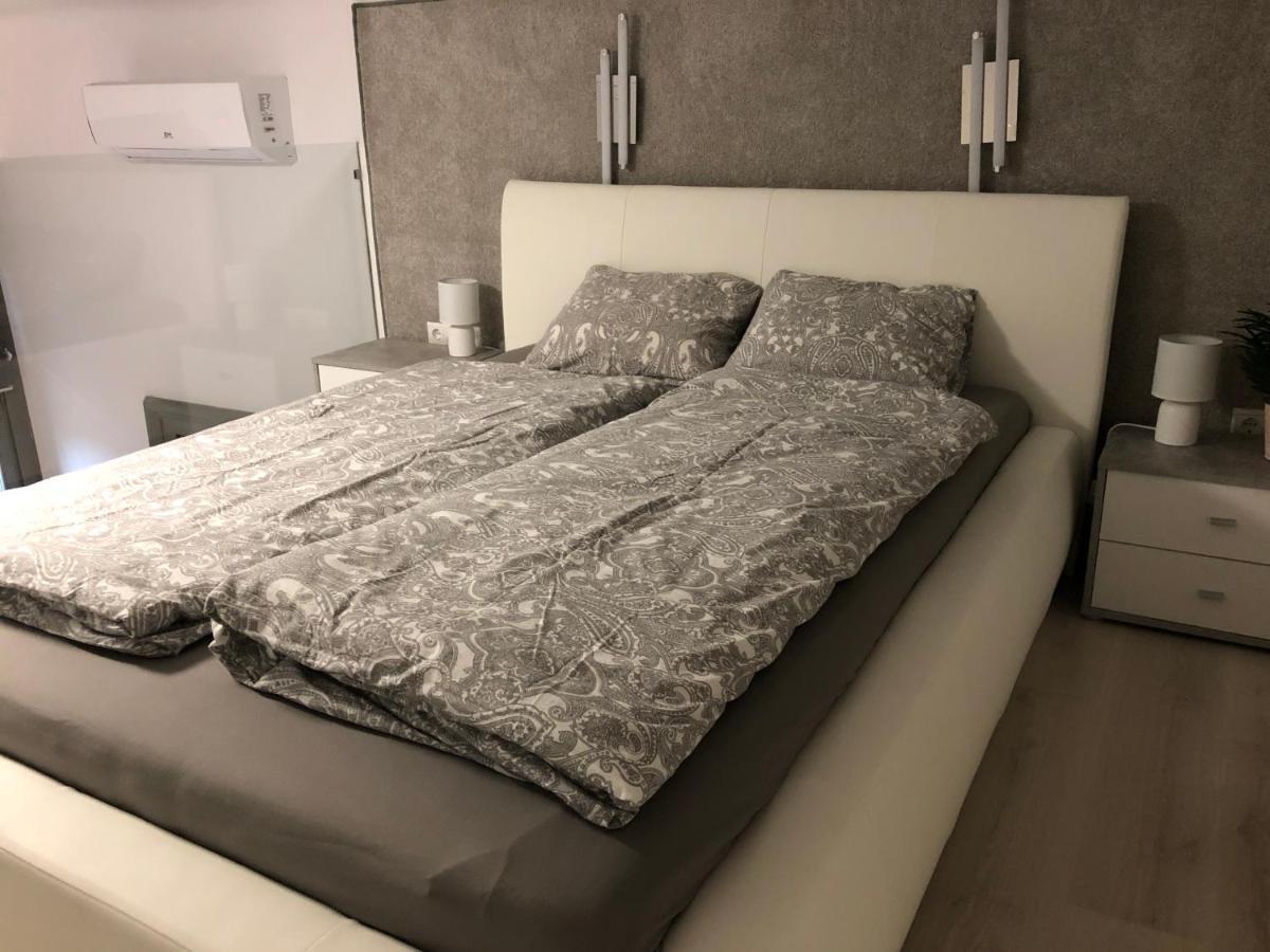 Hunyady Gallery Apartment Budapest Luaran gambar