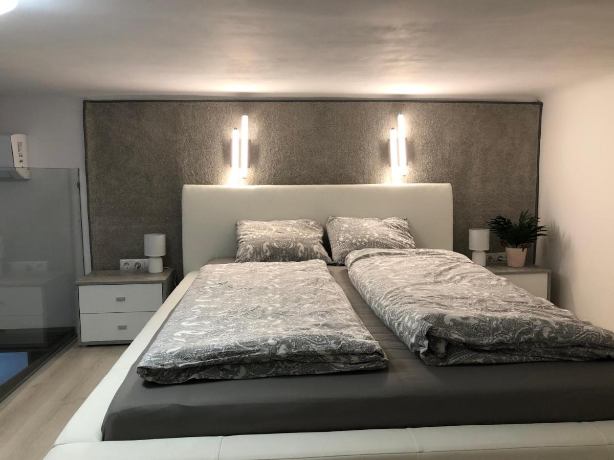 Hunyady Gallery Apartment Budapest Luaran gambar